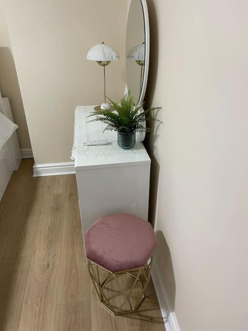 Gated Home Close To Birmingham City Centre Екстериор снимка