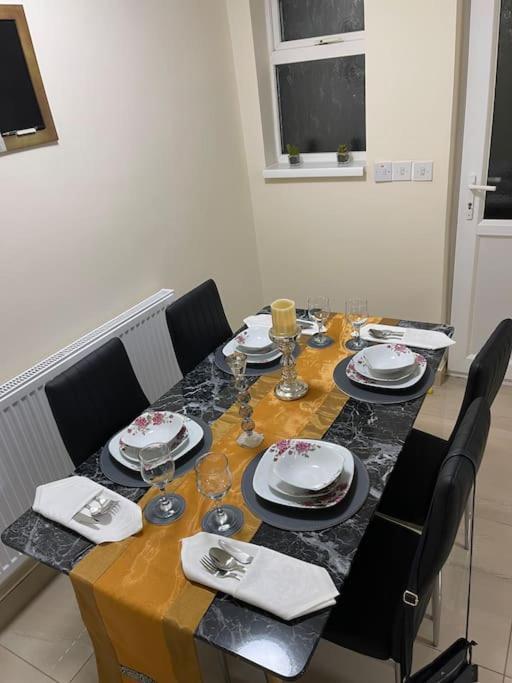 Gated Home Close To Birmingham City Centre Екстериор снимка