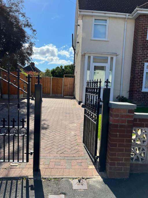 Gated Home Close To Birmingham City Centre Екстериор снимка