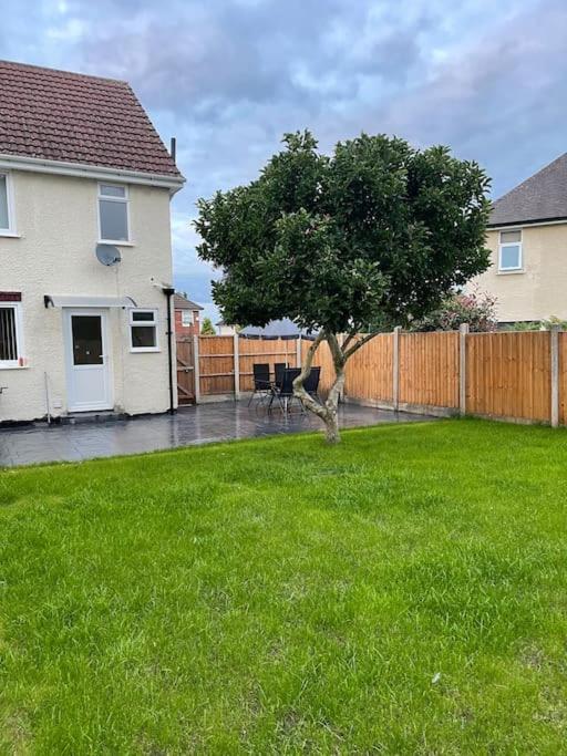 Gated Home Close To Birmingham City Centre Екстериор снимка