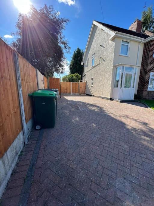 Gated Home Close To Birmingham City Centre Екстериор снимка