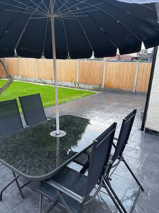 Gated Home Close To Birmingham City Centre Екстериор снимка